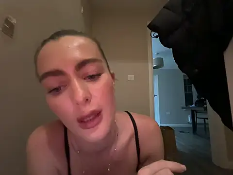 Lola_RaeX webcam