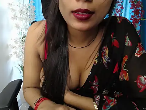 Naughtyy_Ranii01 webcam