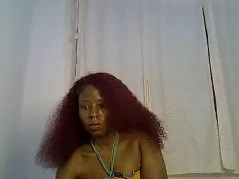 sweet_iynika webcam