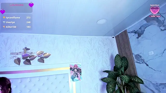 Effy_Kessler webcam