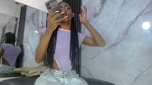 AitanaAdhams webcam