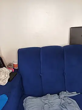 Suckmysweetboobs webcam