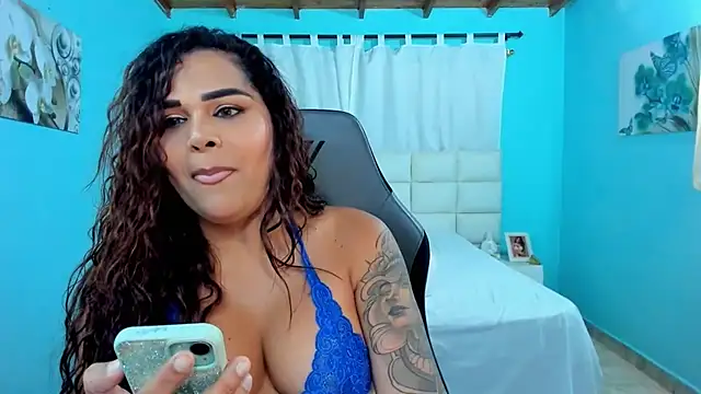 shadia-orozco webcam