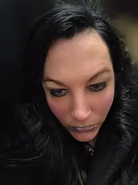 Queenemerald webcam