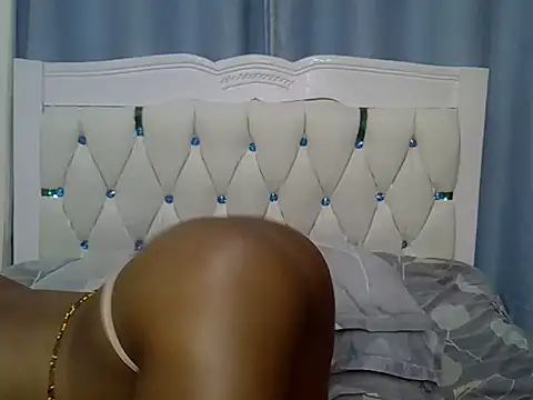Prettyxoxoo webcam