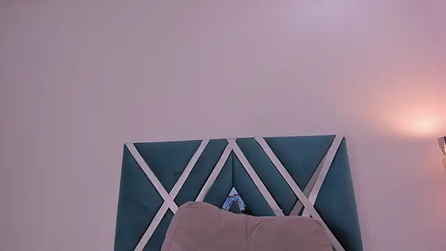 aniemorningstar webcam