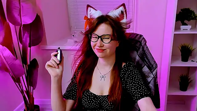 CarolGiggly webcam