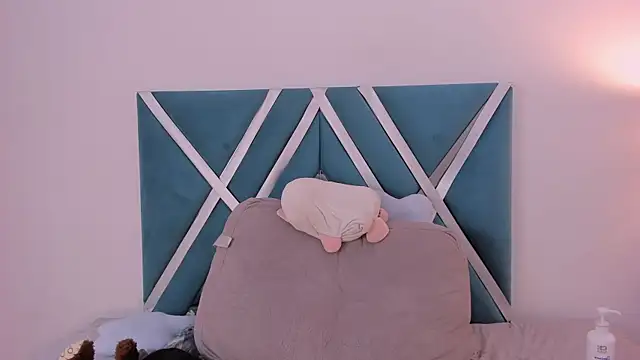 aniemorningstar webcam