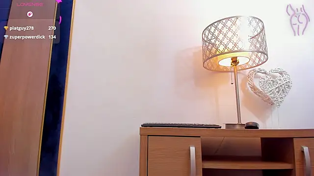 tenny_shy webcam