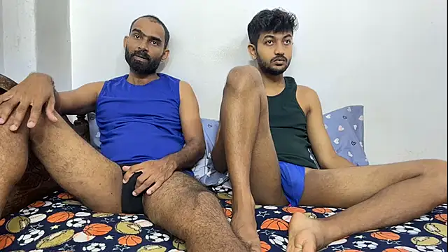 DesiDaddyandSon webcam