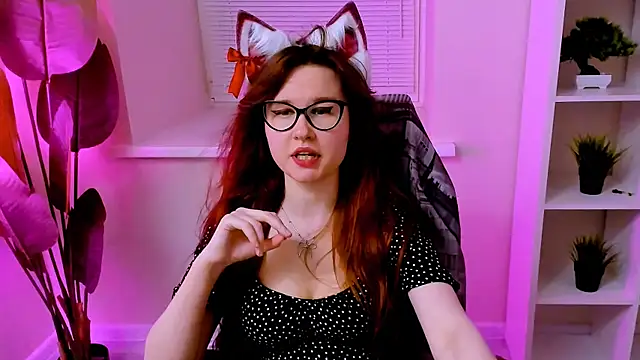 CarolGiggly webcam
