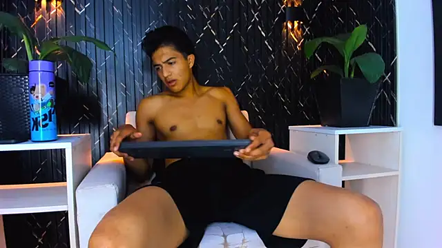 MaxWyatt_ webcam