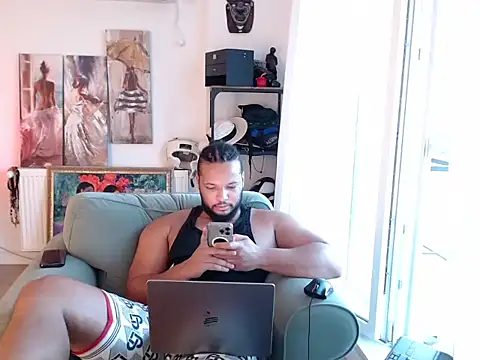 1LordKingsley webcam