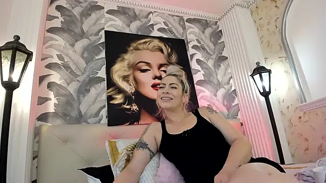viktoria_davis_ webcam