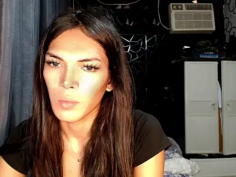 GORGEOUS_CARMEE webcam