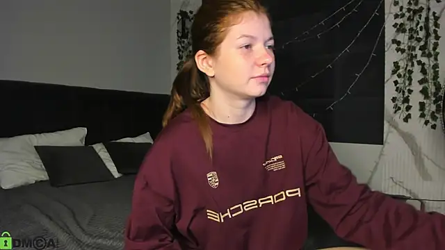 Nika_Jonson webcam