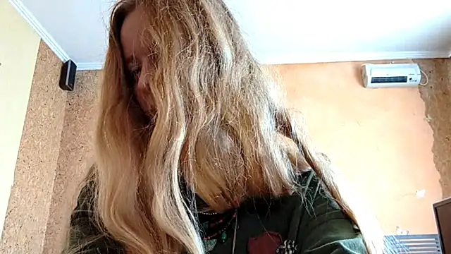 KateVibe_01 webcam