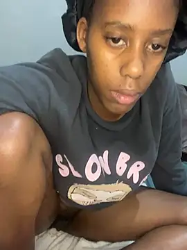 petite_bee webcam