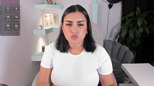 AmeliaHart_ webcam