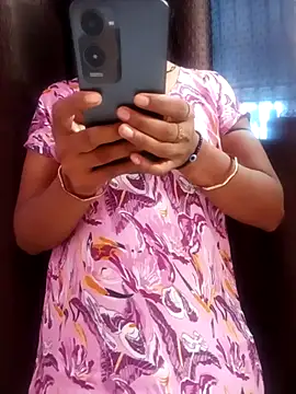 shakshi_ro big booty webcam model