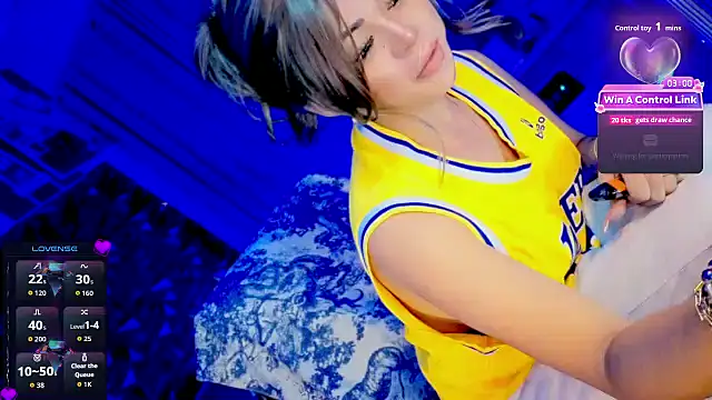 KYLIE_SHEMALE webcam