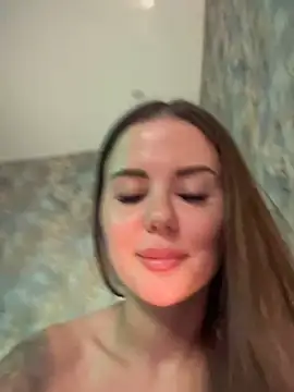 Alina_Vibe_Me