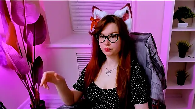 CarolGiggly webcam
