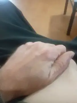 Lovyourpuss webcam