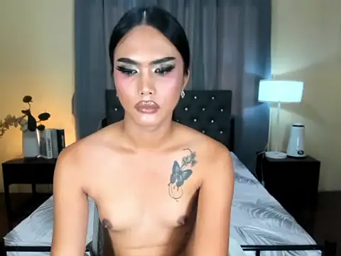 Ms_Kendal webcam