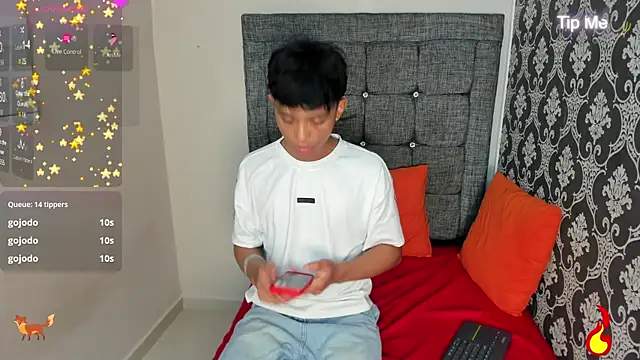 Little_Twink19x webcam