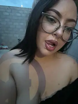 MileyGia webcam
