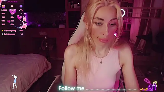 AnnieGOld_ webcam