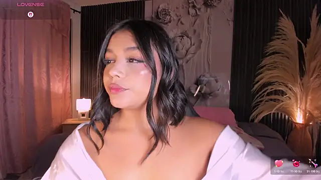 ShaniaDaniels webcam