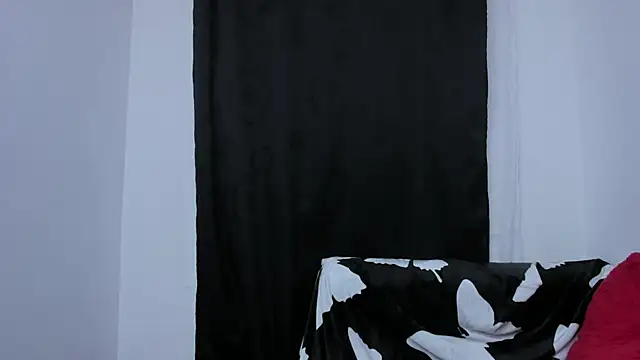 QueenLia live sex cam