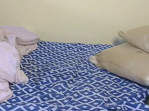 pookie_smiles webcam