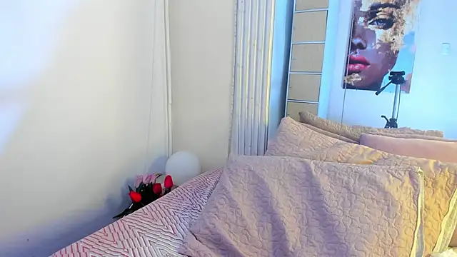 DaryMoon webcam
