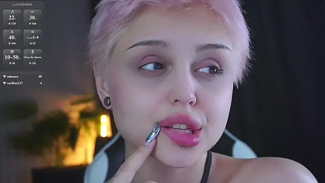 Emmy-Brooks webcam