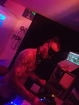 DarkVikingmale webcam