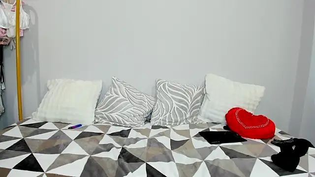 Linda_Insatiable webcam