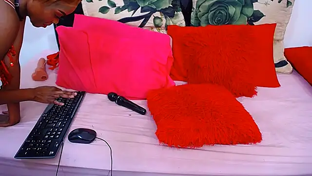 MaturePrettyLady01 webcam