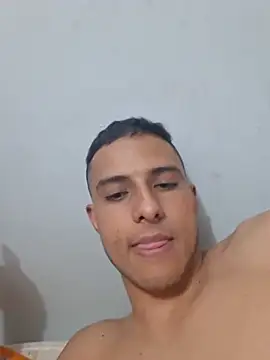 andycalis_97 webcam