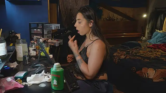VanessaDoyle webcam