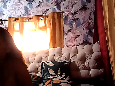 lovely-asian webcam