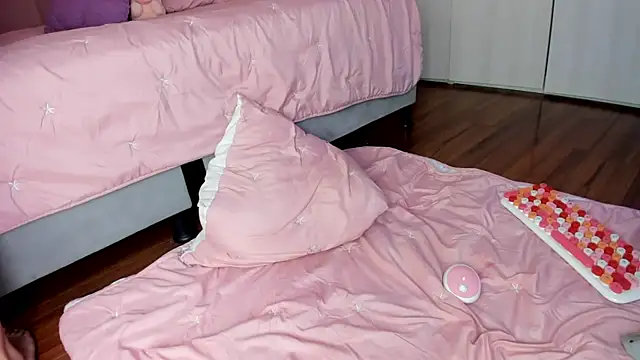 mia_nevaeh webcam