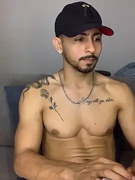 NicolasChest_xxx webcam