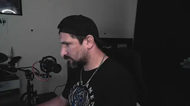 DevilPup75_ webcam