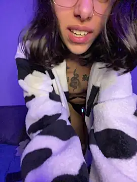 Poison_Ivy_29 webcam