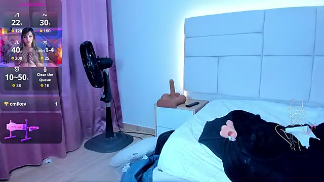 LiiaaGenner webcam