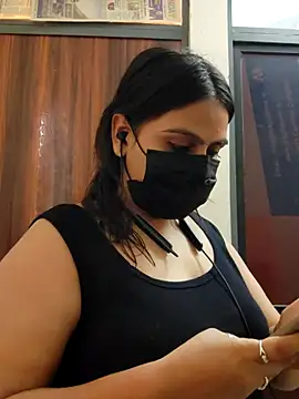Aysha_69 webcam