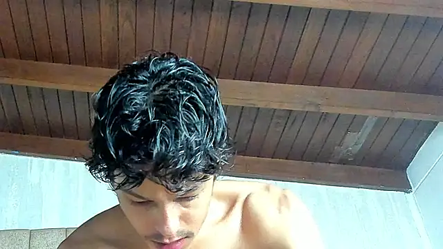 tommyhot7 webcam